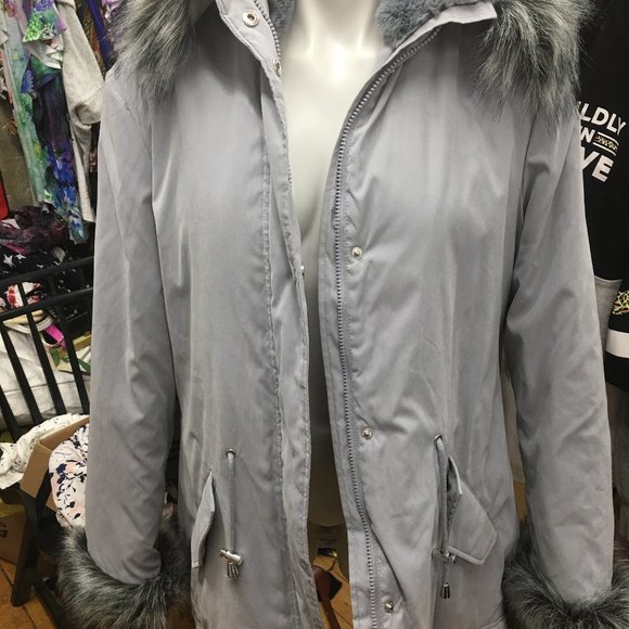 ANA Gray Faux Fur Parka Snow Ski Jacket Large Faux Fur - Picture 4 of 10